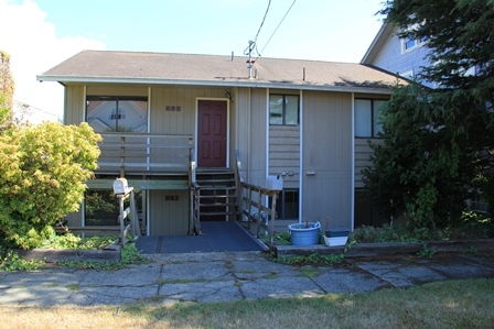 Coos Bay Apartment: 860 - 862 S 5th Street
