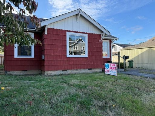 Charming 2 bed 1 bath in Coos Bay, 675 Elrod