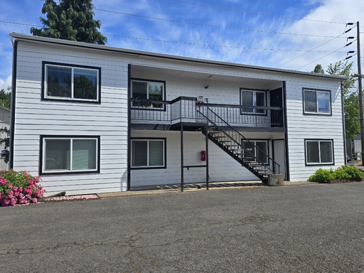 Cute 2 bed 1 bath located in Salem! – photo 1