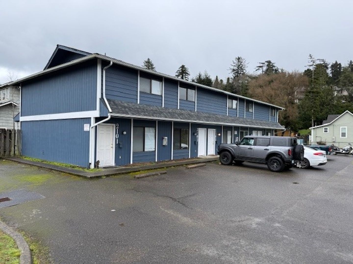 North Bend Apartment: 2101-2109 Harrison