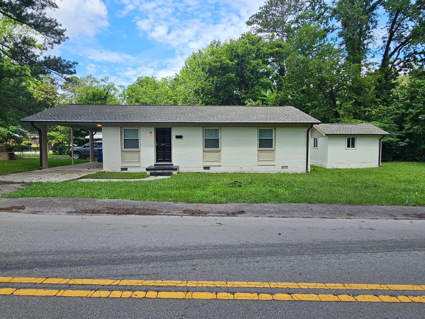 Columbia House: 3801 Water Street