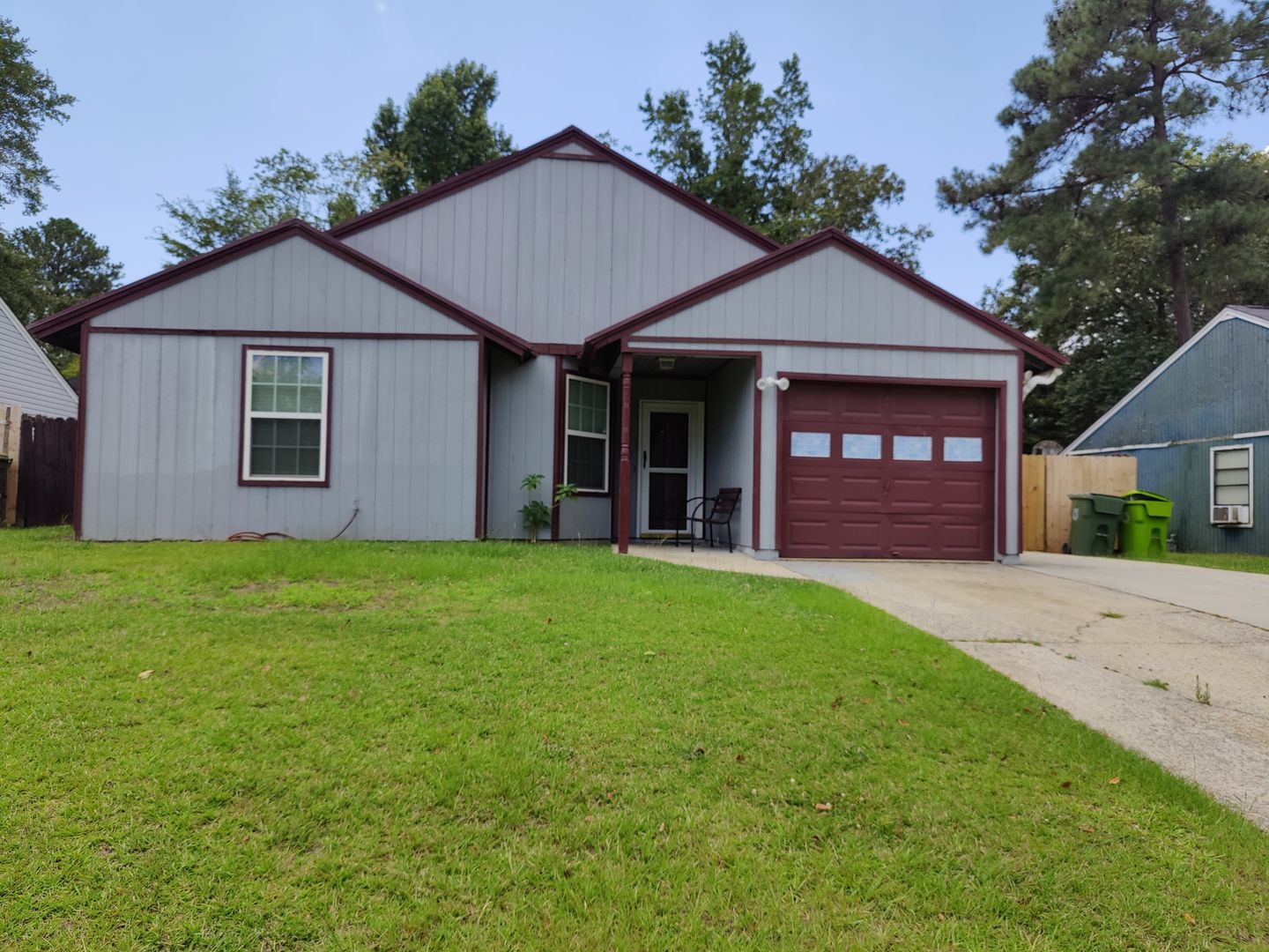 Hopkins House: 201 Spreading Branch Drive