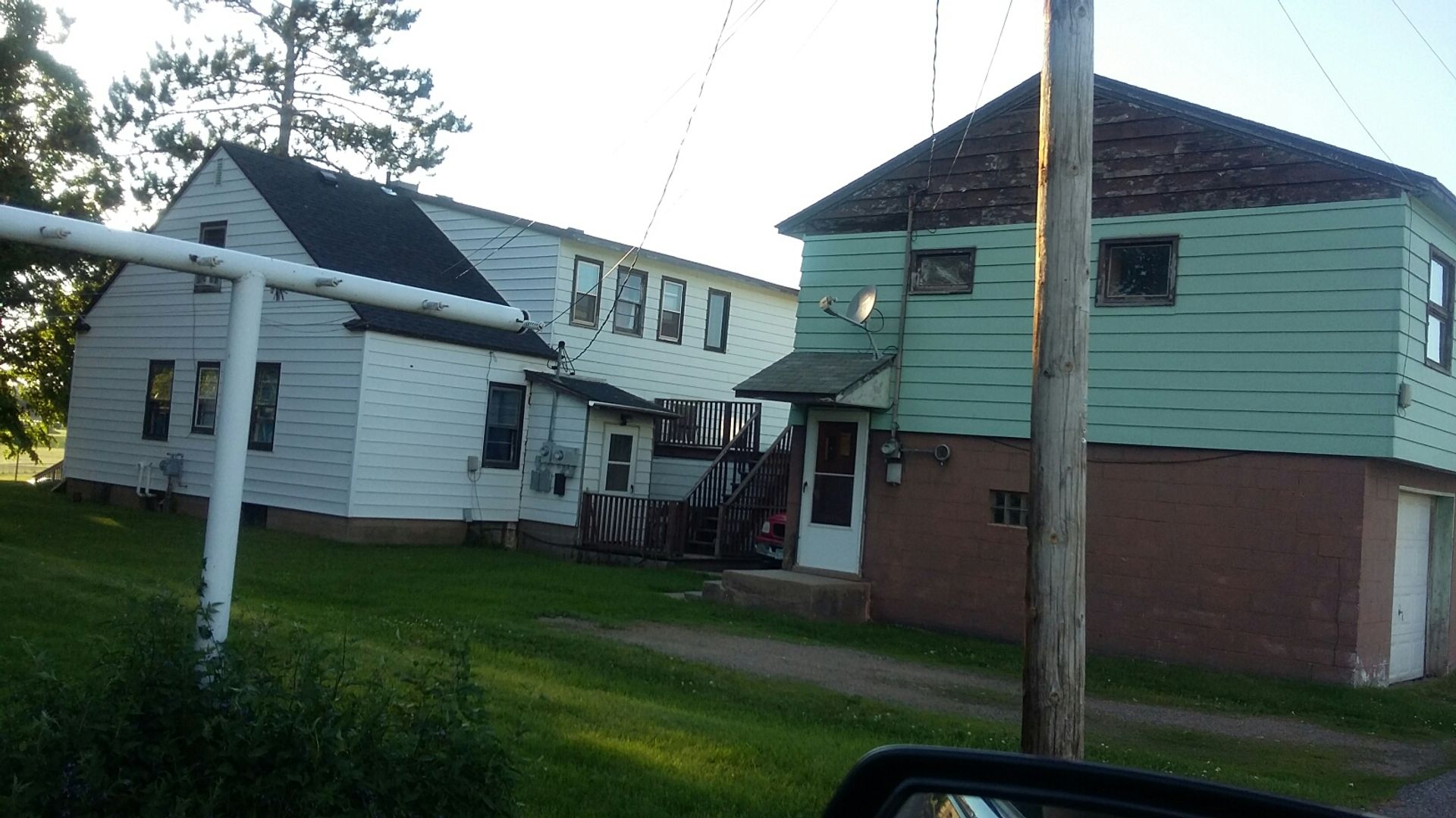 Bovey Apartment: 101 8th Ave