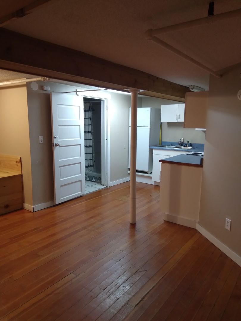 Hibbing Apartment: 2023 7th Ave E