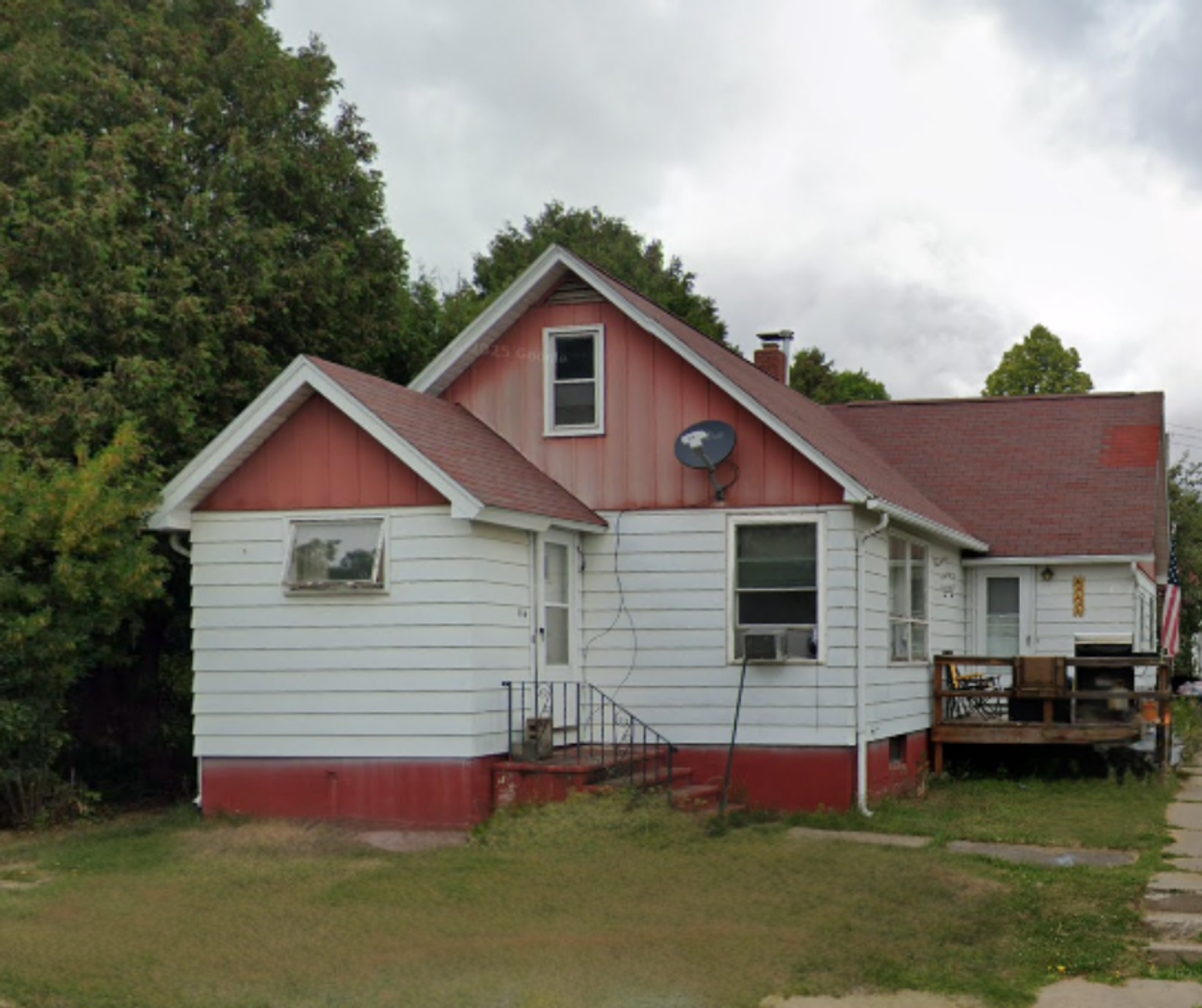 Gilbert House: 114 Louisiana Ave W