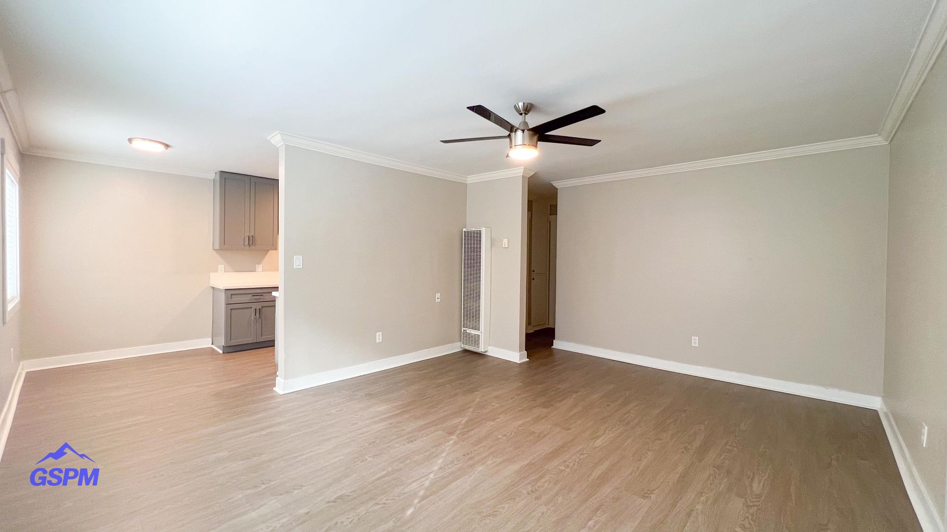 424 Emerald Ave 2 of 11