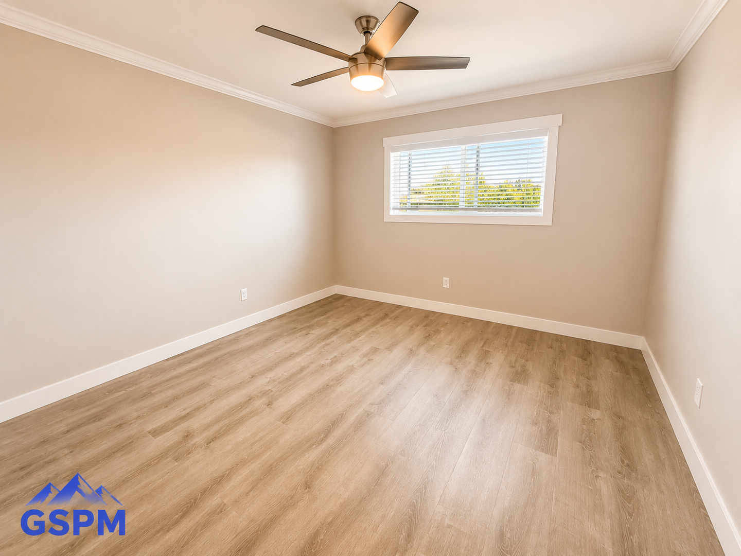 424 Emerald Ave 6 of 9