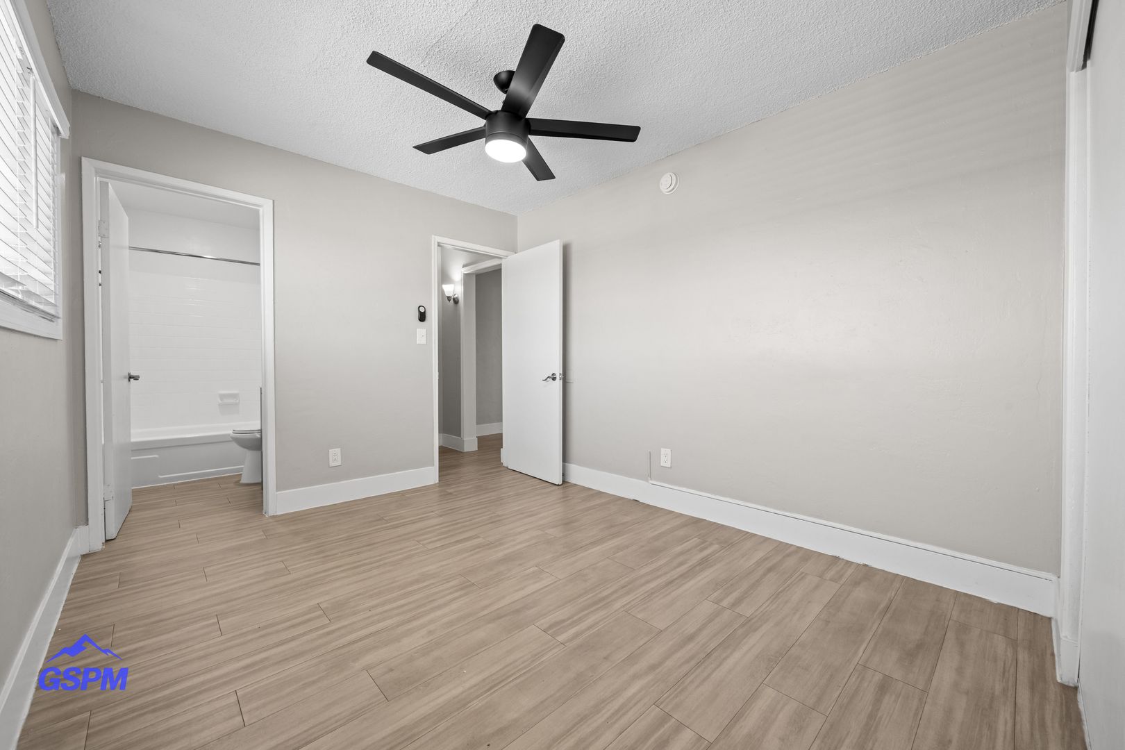 Willow Glen Apartments 9 of 11