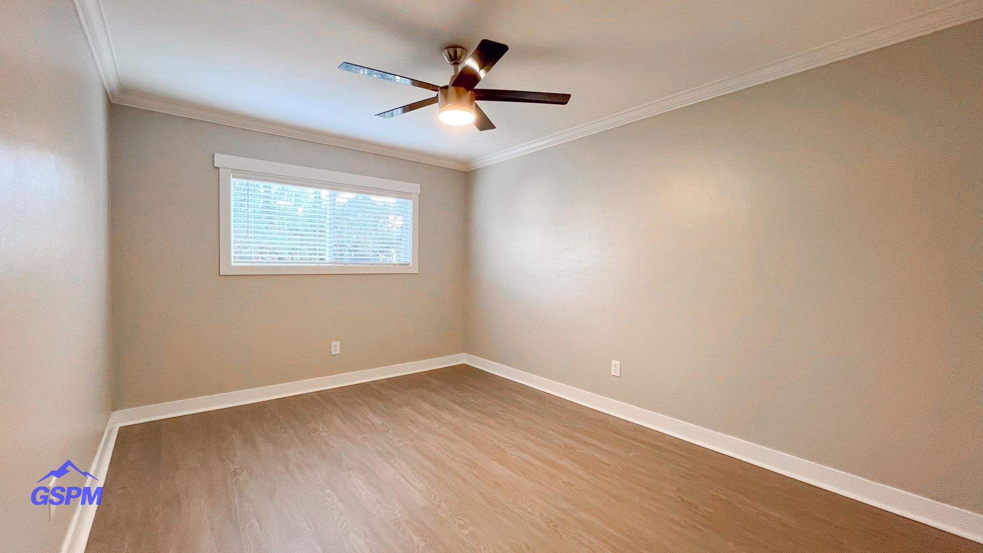 424 Emerald Ave 11 of 11