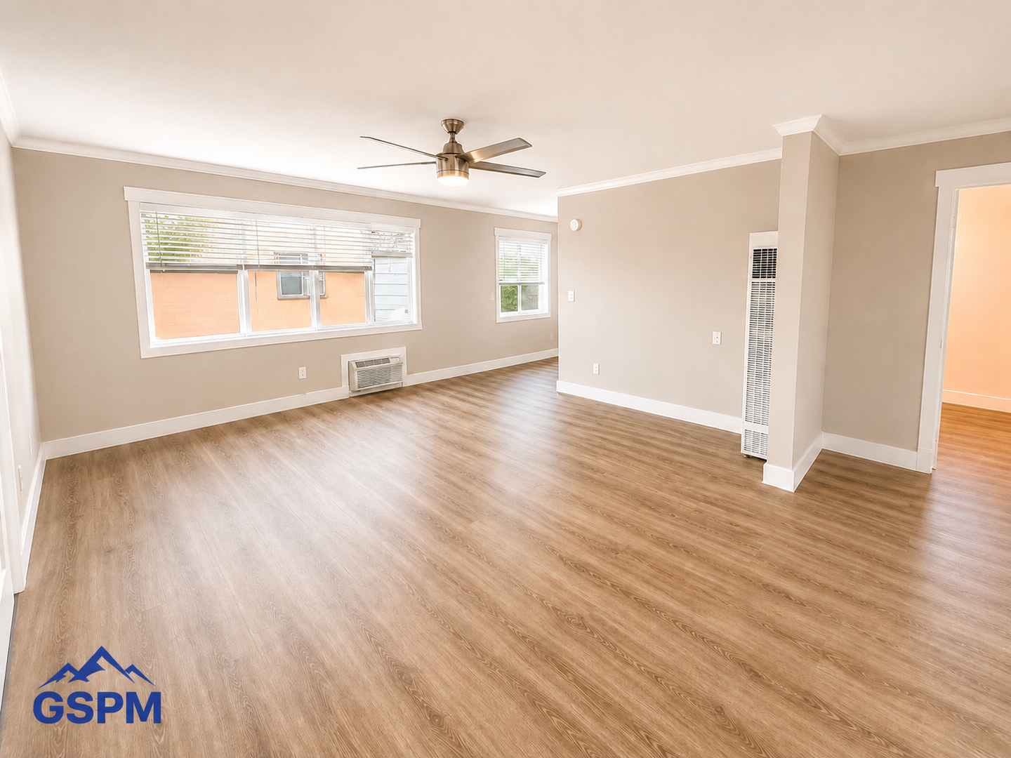 424 Emerald Ave 2 of 9