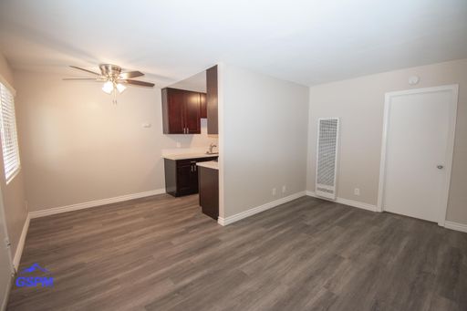 Comfortable 1BR with Parking in Gated Community – photo 1