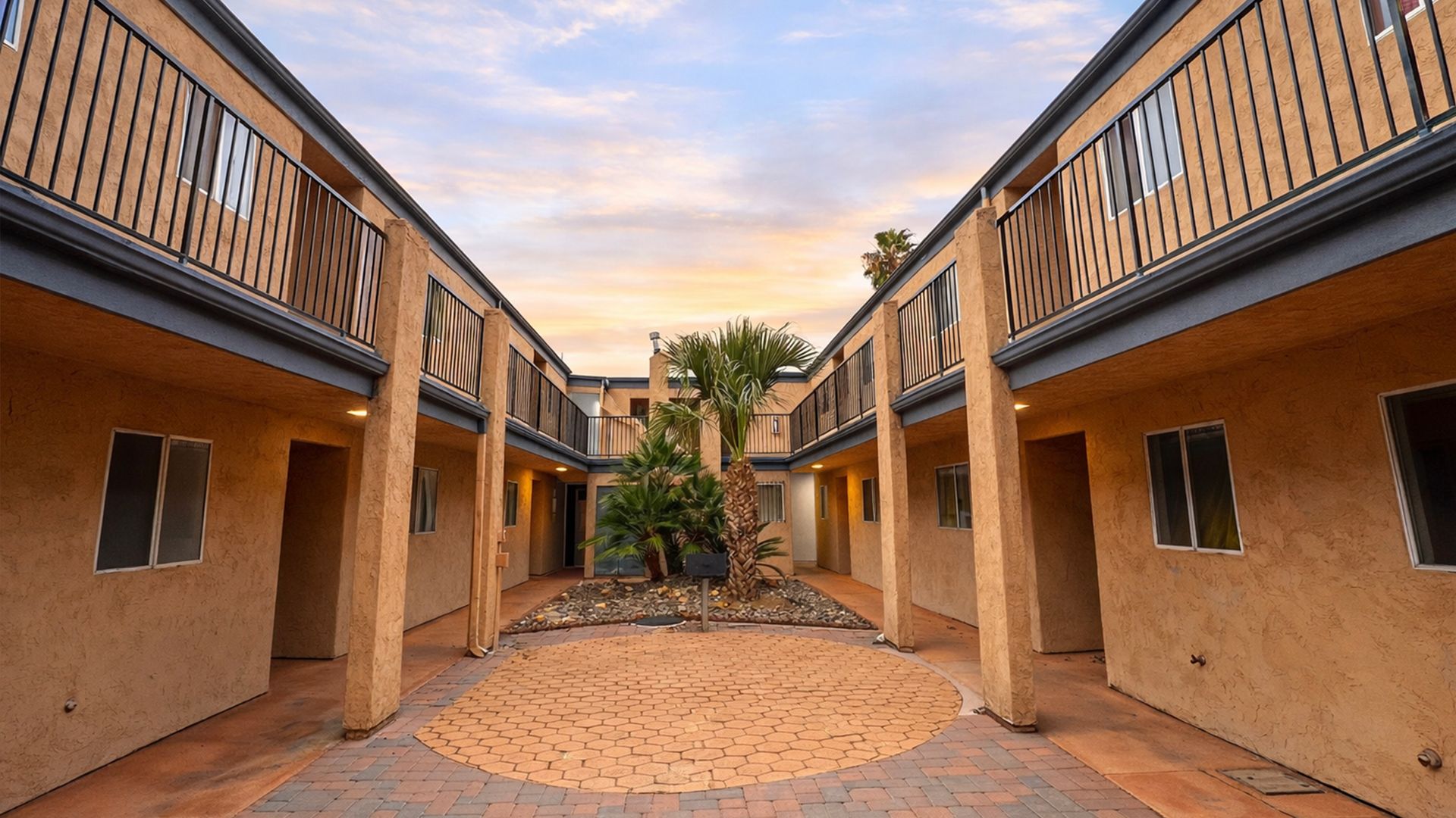 Lemon Grove Apartment: 7570 Church St