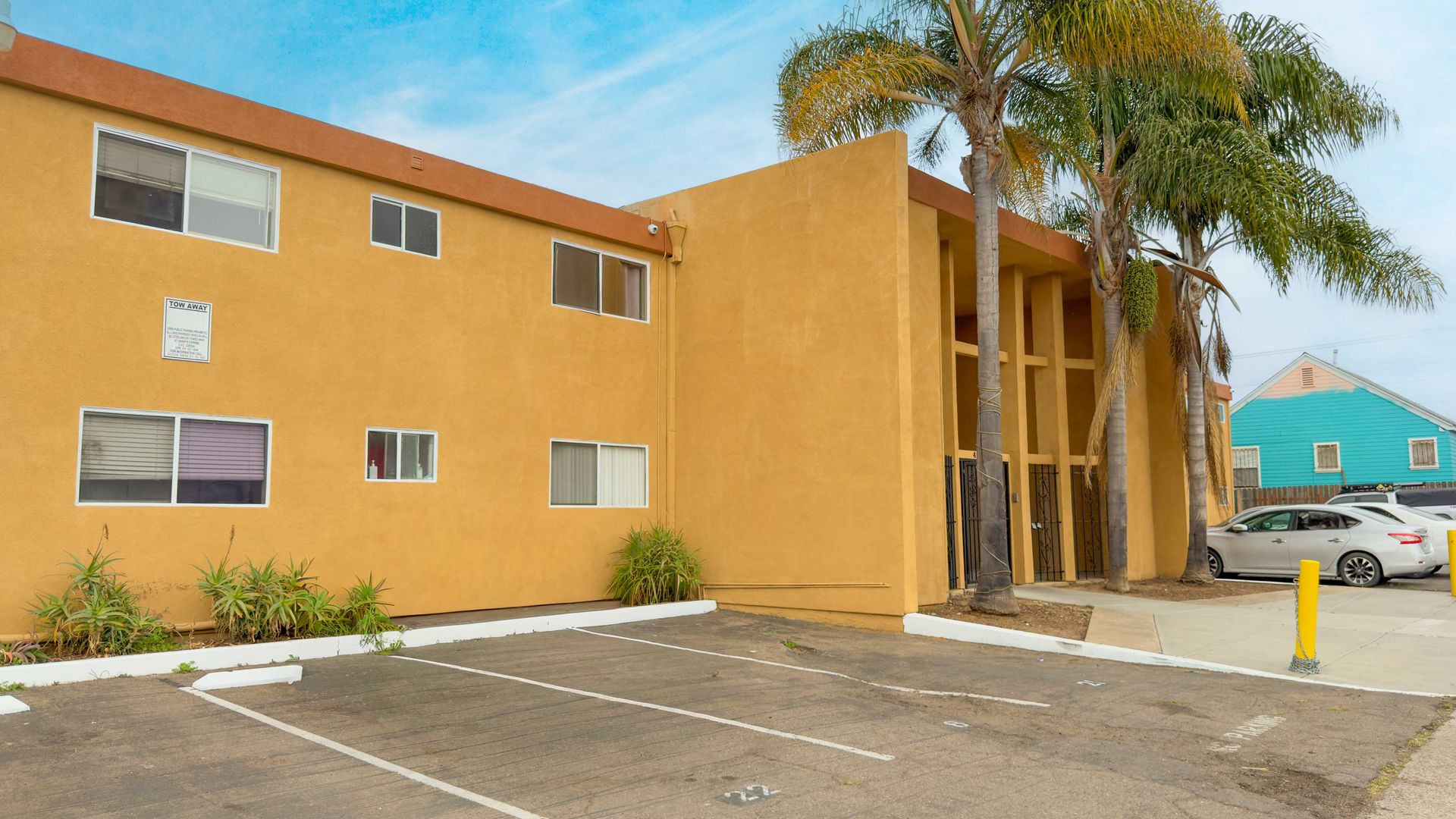 San Diego Apartment: 4060 Euclid Ave