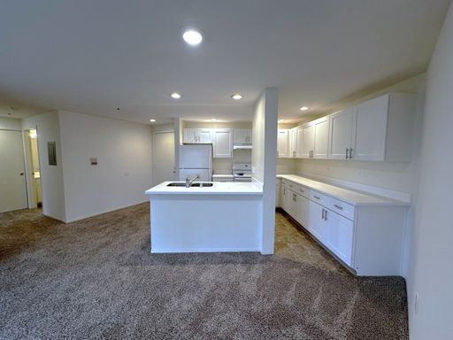 9210 Redmond Wdnvll Rd Ne, A 105 – photo 1