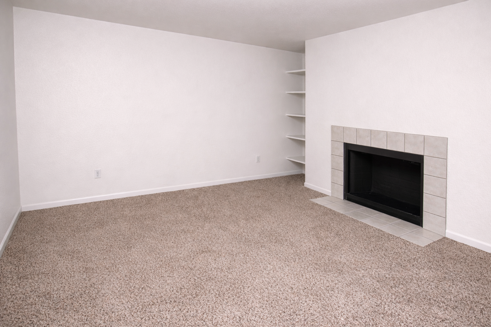 Bothell Apartment: 17725 Hall Road