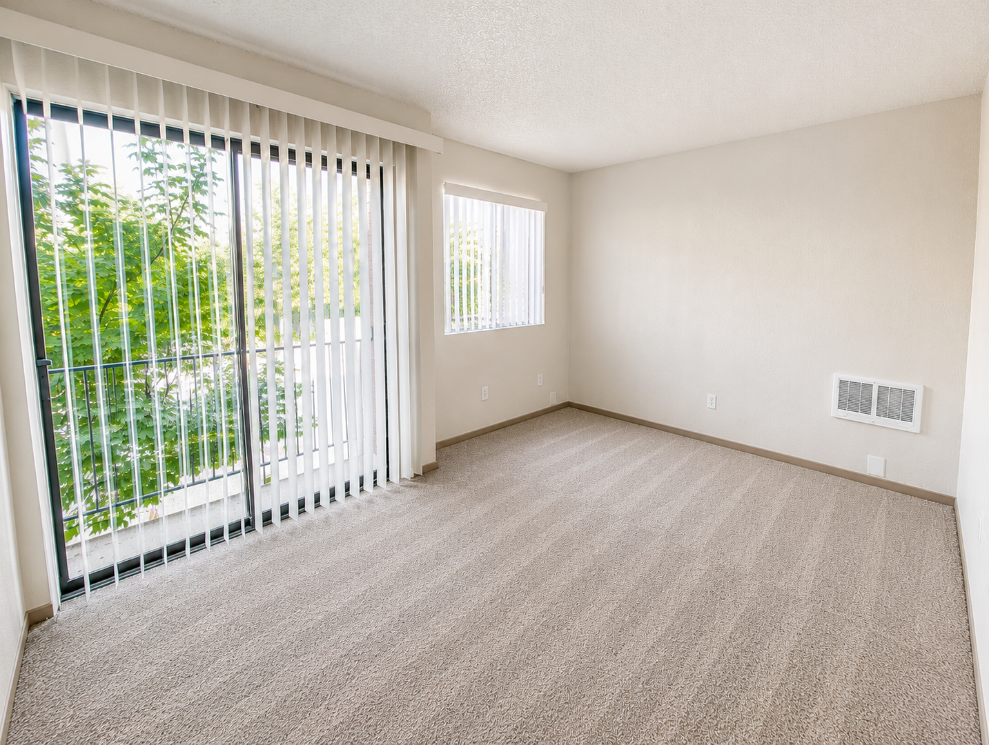 Seattle Apartment: 5644 University Way NE