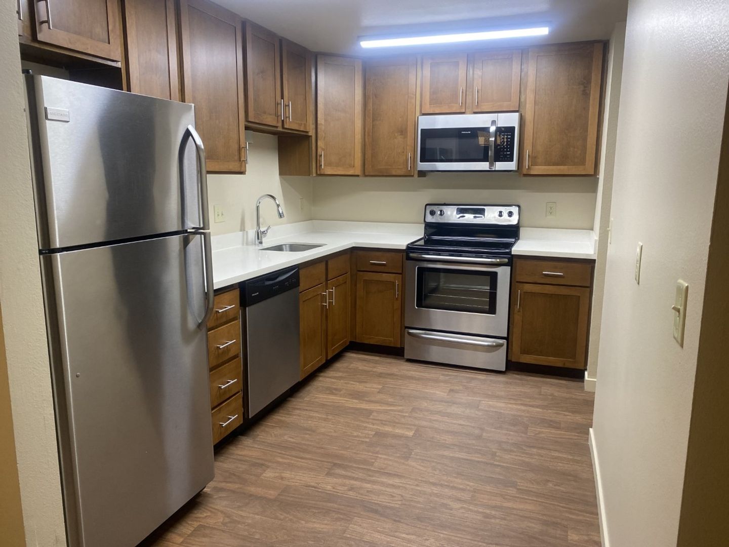 Seattle Apartment: 3025 NE 137th St