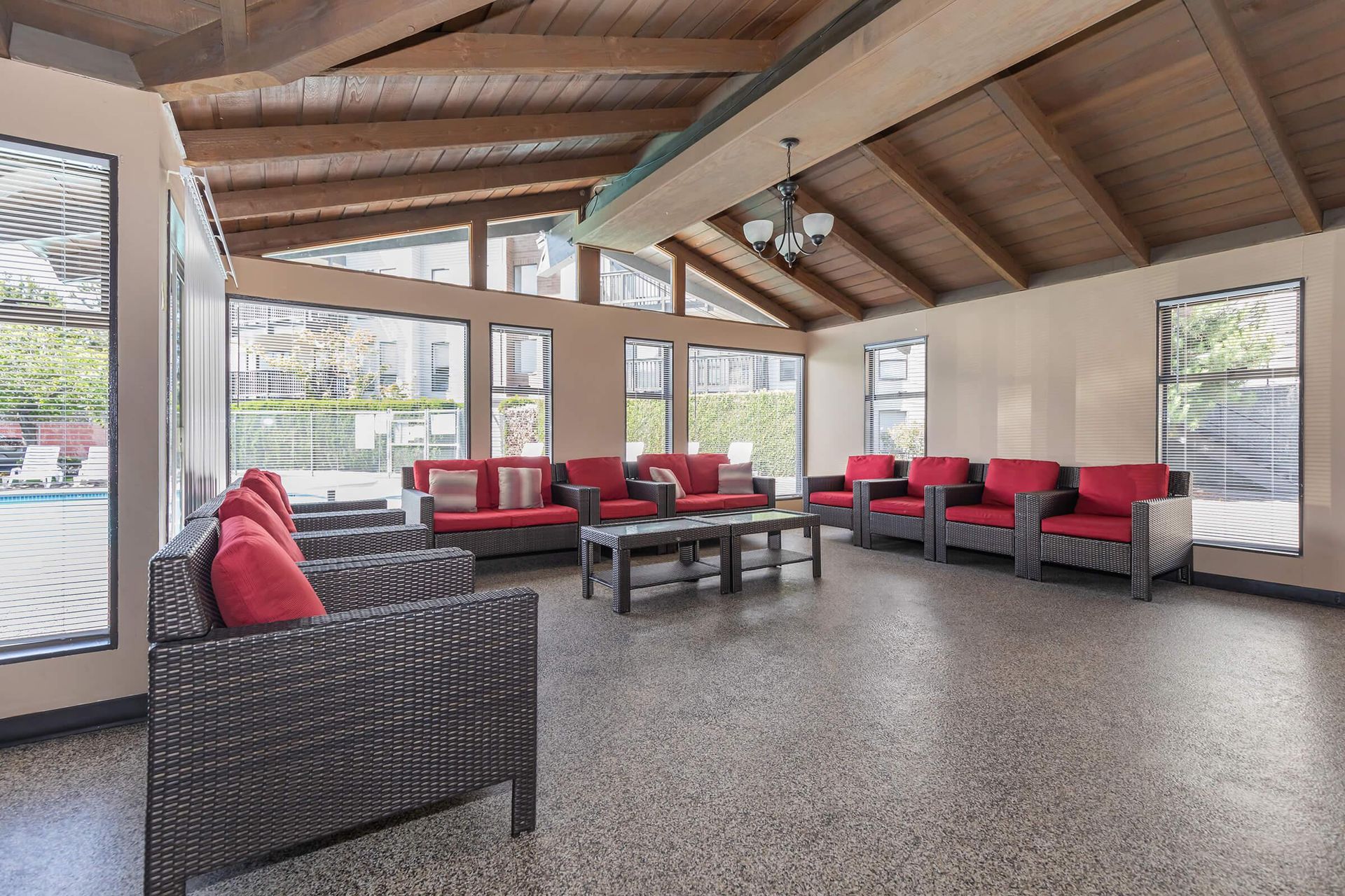 Kent Apartment: 10433 SE Kent Kangley Rd