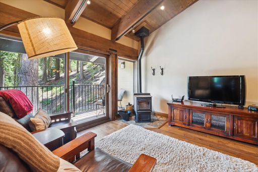 Alpine Meadows Condo, Chalet Ski Lease – photo 1