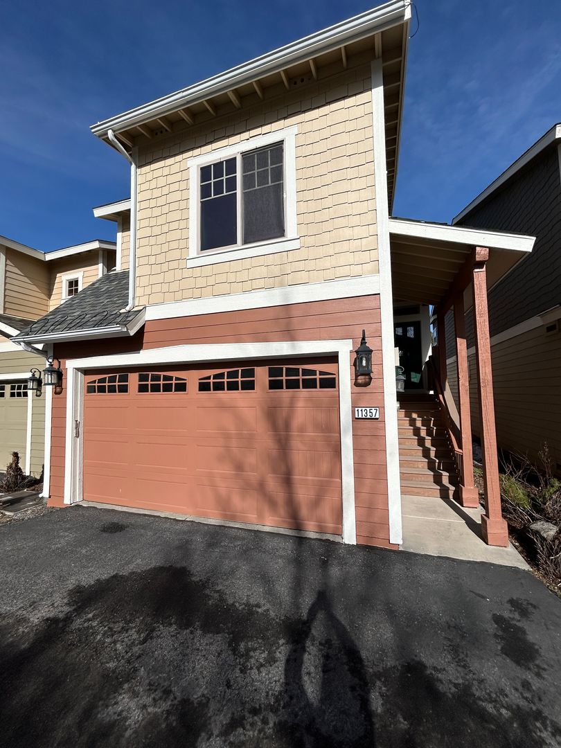 Truckee Townhome: 11357 Brockway Rd