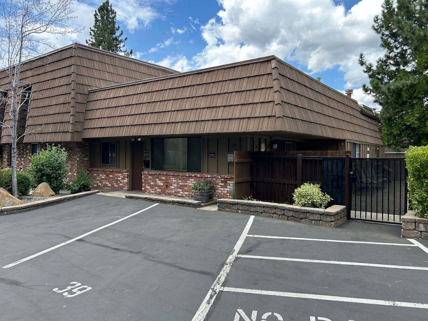 Tahoe Vista Condo: 7600 North Lake Blvd #39