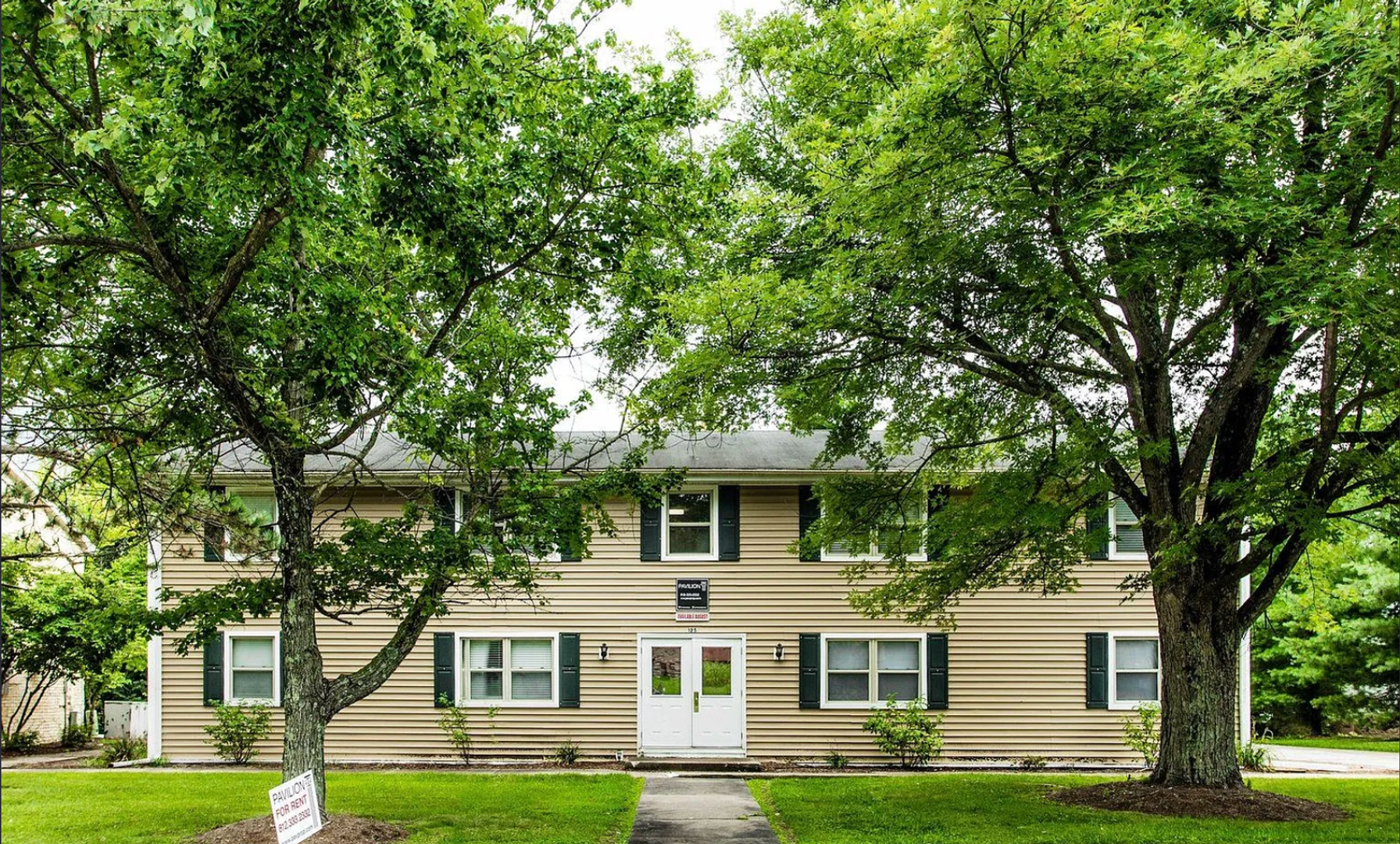 Bloomington Apartment: 119-125 S Park Ridge Rd