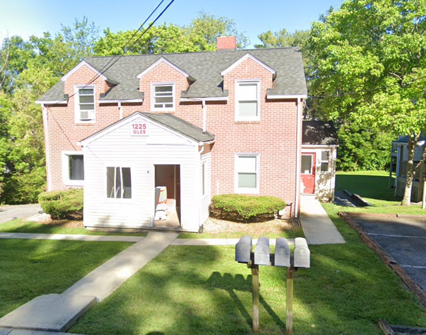 Blacksburg Apartment: 1225-1227 Giles Rd