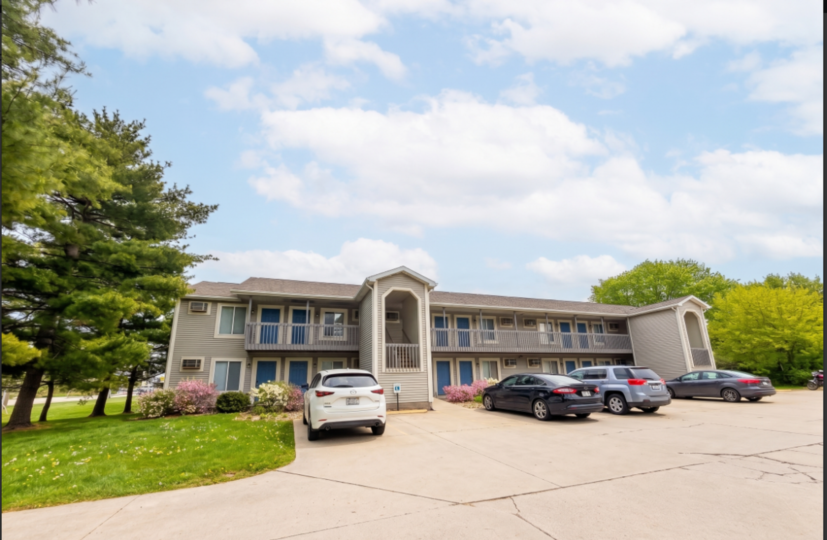 West Lafayette Apartment: 2251 Sagamore Parkway West