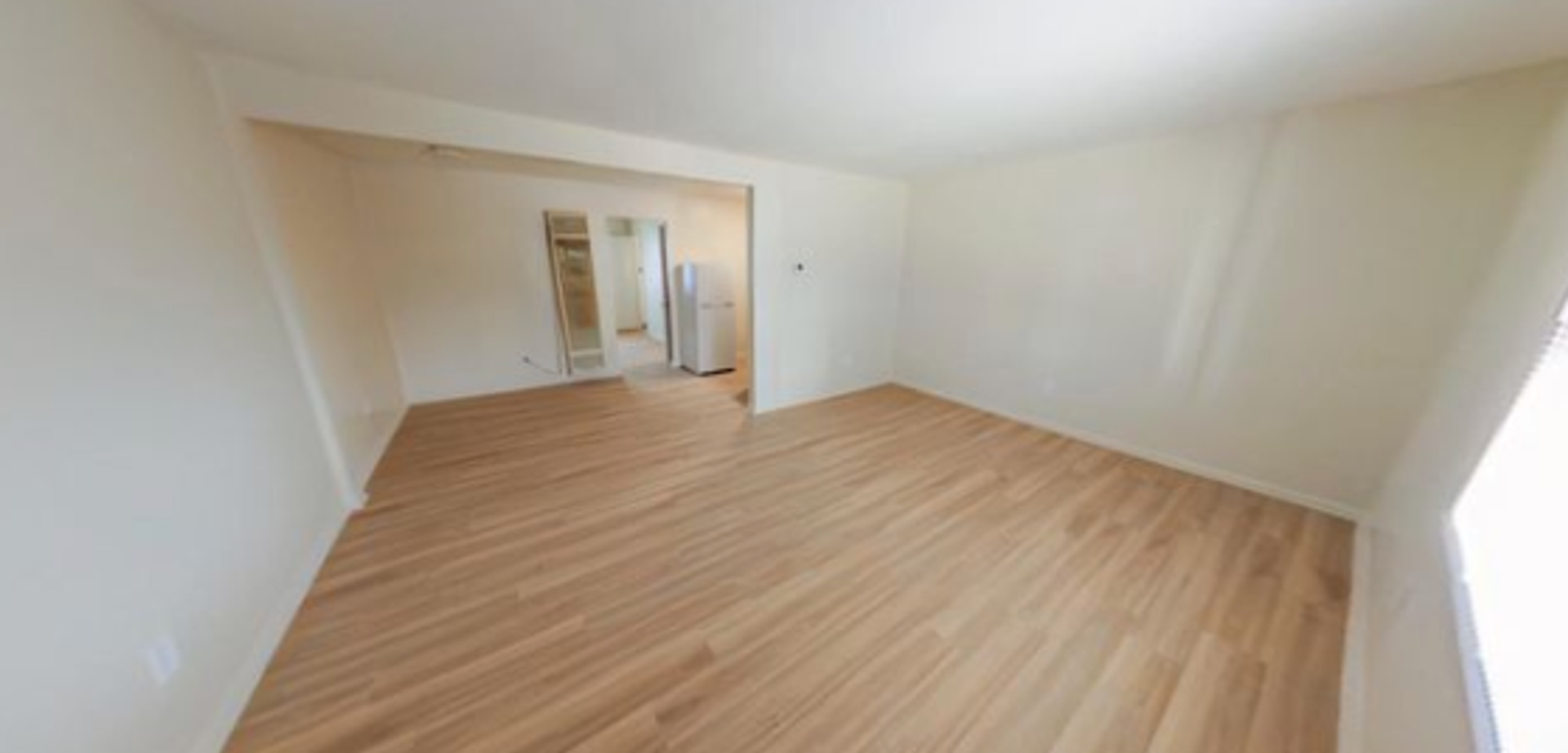 Shelbyville Apartment: 219 W Hendricks St