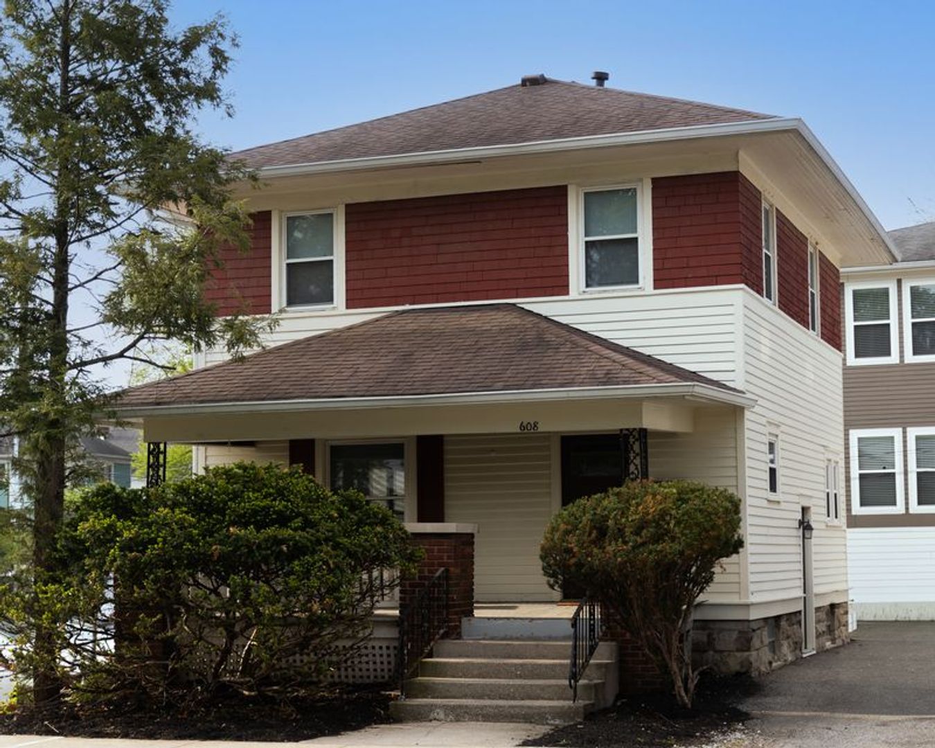 Bloomington Apartment: 608 E. 2nd Street