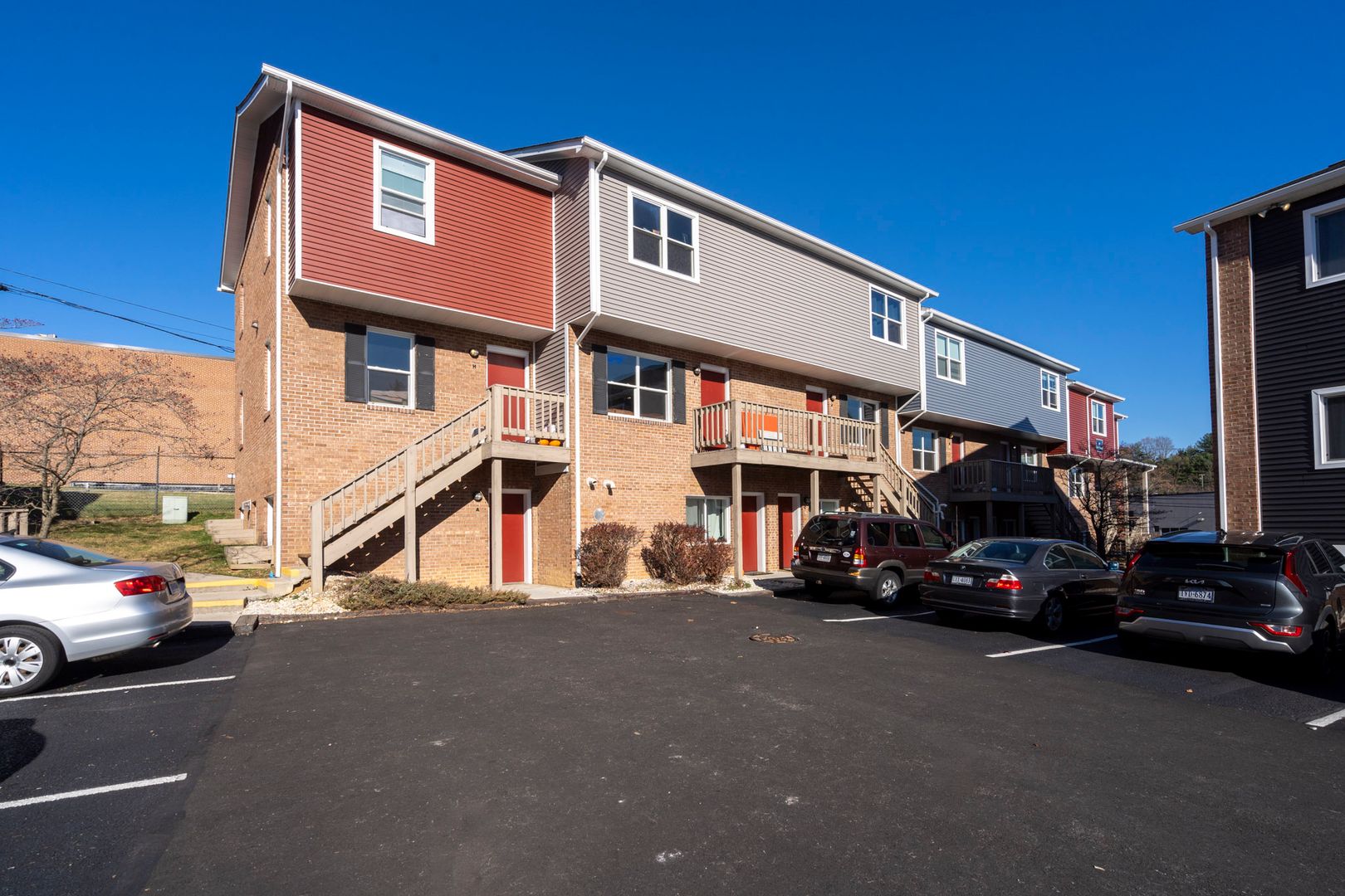 Blacksburg Apartment: 1201, 1203, 1205, 1207 North Main St.
