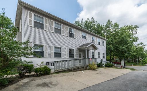 313 N Lincoln - 1 Bedroom with an Office - Ask about our SPECIALS!!! – photo 1