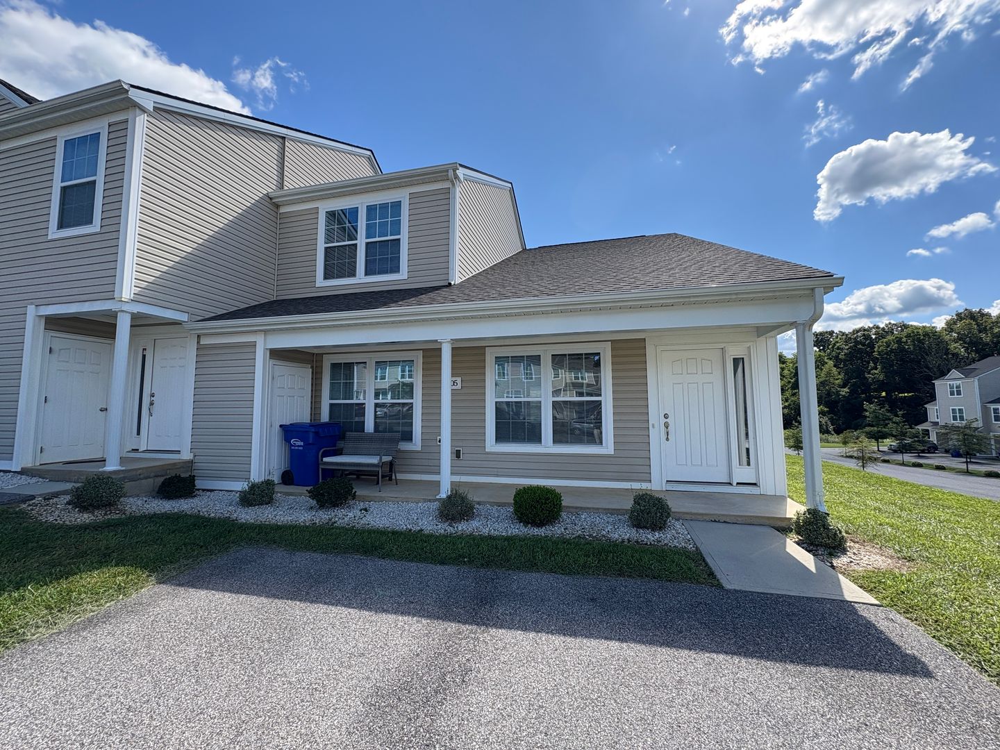 Christiansburg House: 505 Twisted Oak Drive