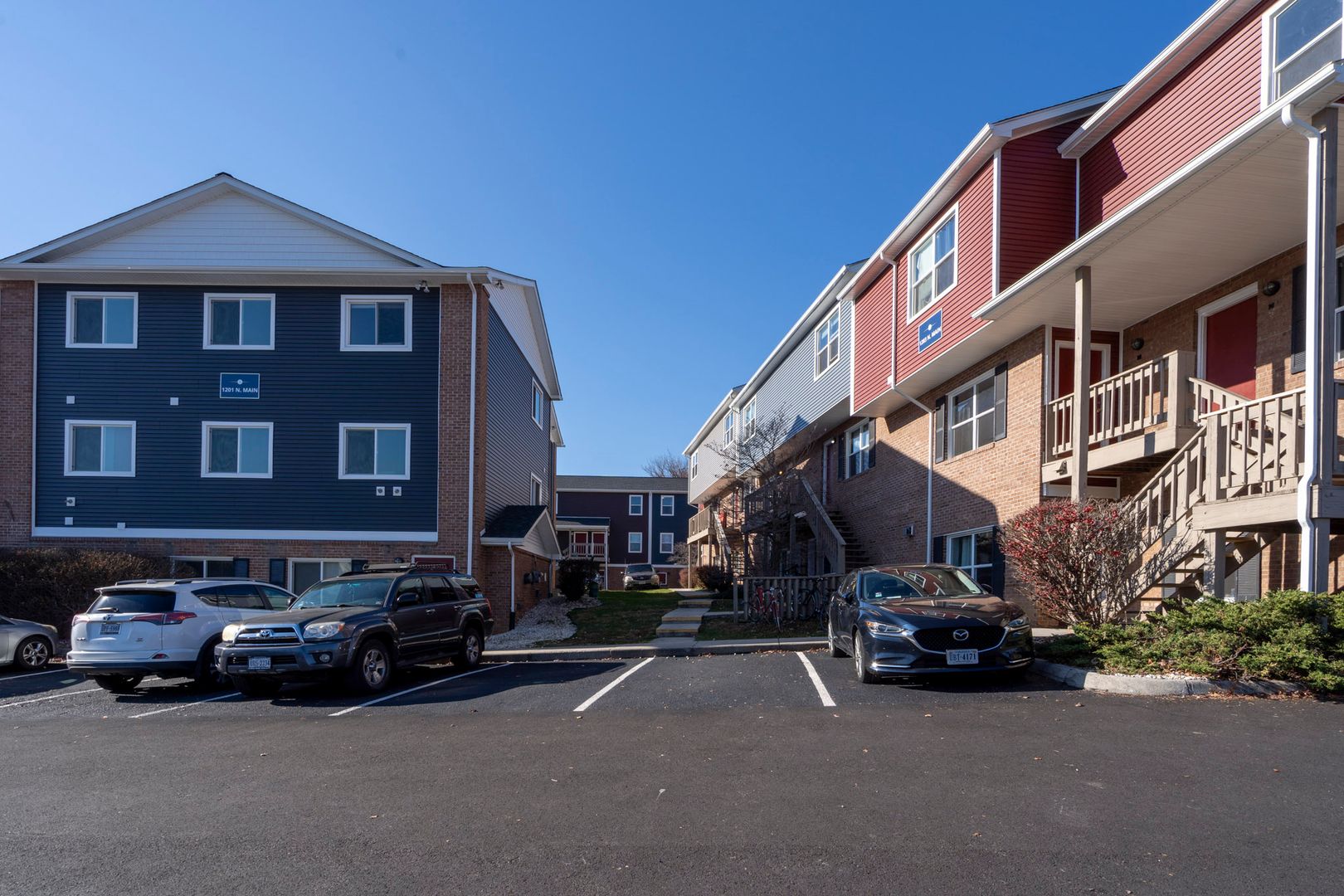 Blacksburg Apartment: 1201, 1203, 1205, 1207 North Main St
