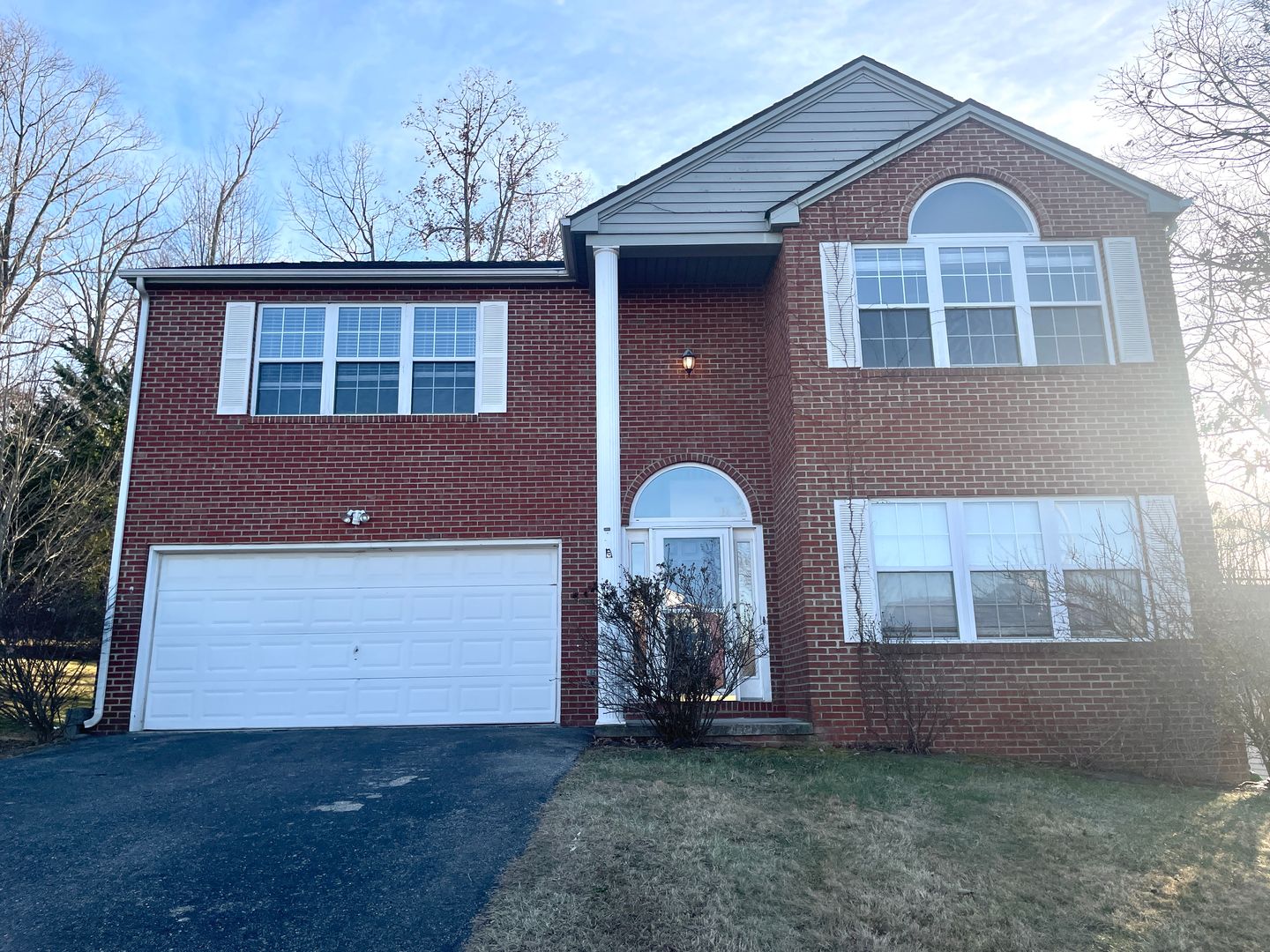 Christiansburg House: 275 Barkwood St.