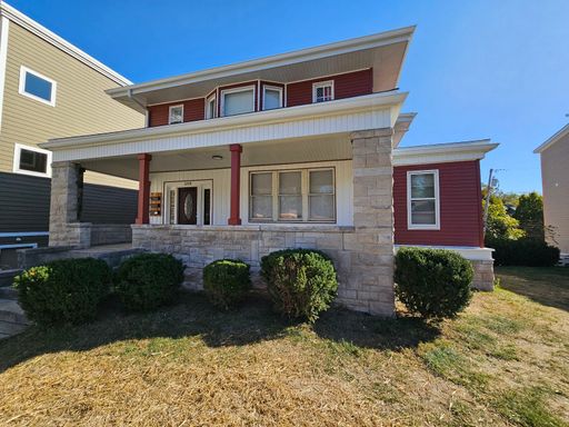 1218 N College A - 5Bed/6Bath - Individual Kitchenettes! – photo 1
