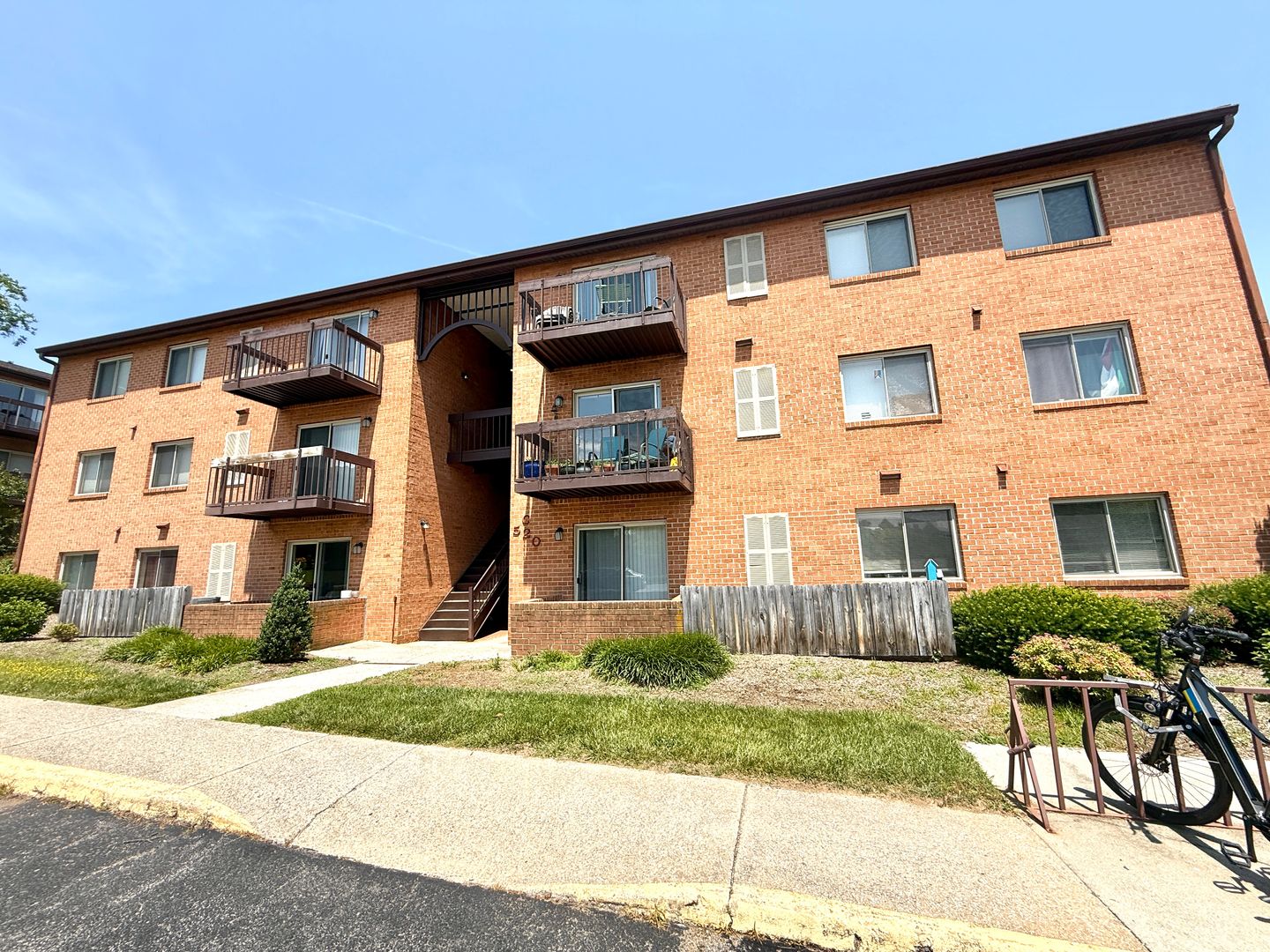 Blacksburg Apartment: 520, 522, 524, Prices Fork Road