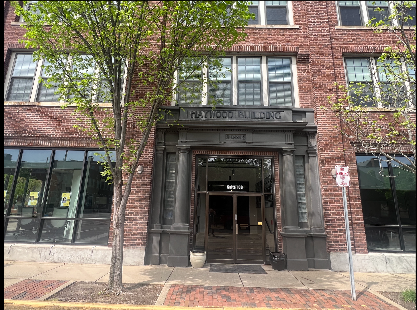 Lafayette Apartment: 300 N. 5th Street