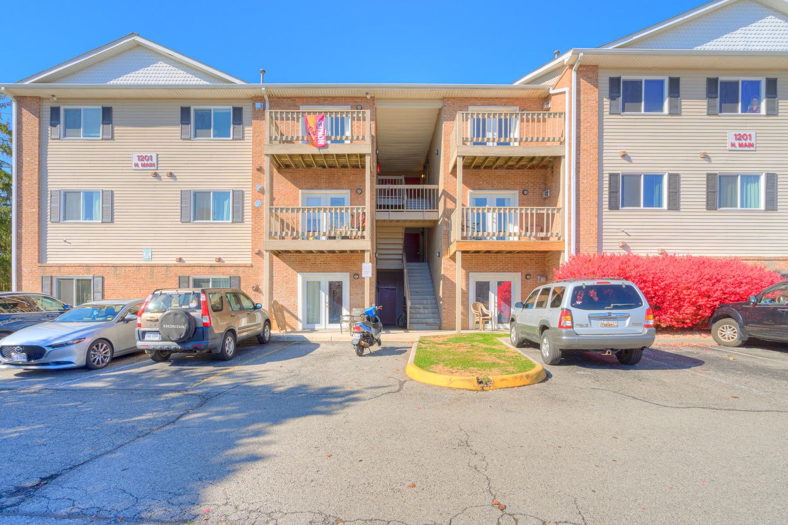Blacksburg Apartment: 1201, 1203, 1205, 1207 North Main St.