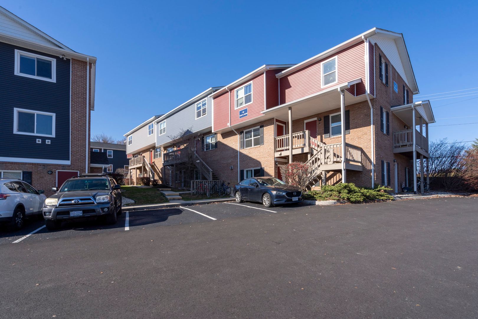 Blacksburg Apartment: 1201, 1203, 1205, 1207 North Main St