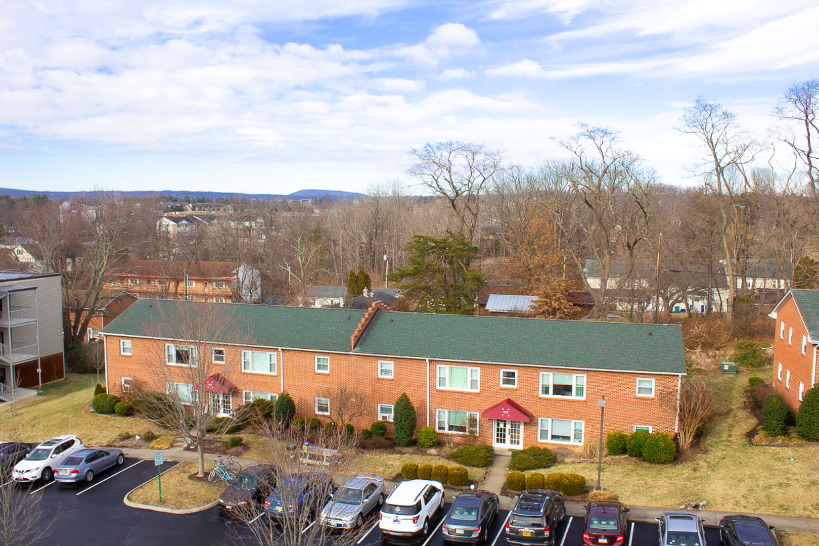Blacksburg Apartment: 117, 119, 120 Hearthstone Drive