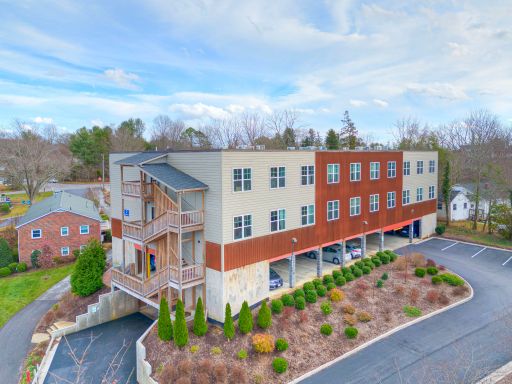 Hilltop | 2Bedroom/2Bath | Available for 2027-2028 Lease Term – photo 1