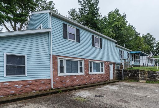 406 E 20th B - 5Bed2Bath - Walking Distance to Memorial Stadium – photo 1