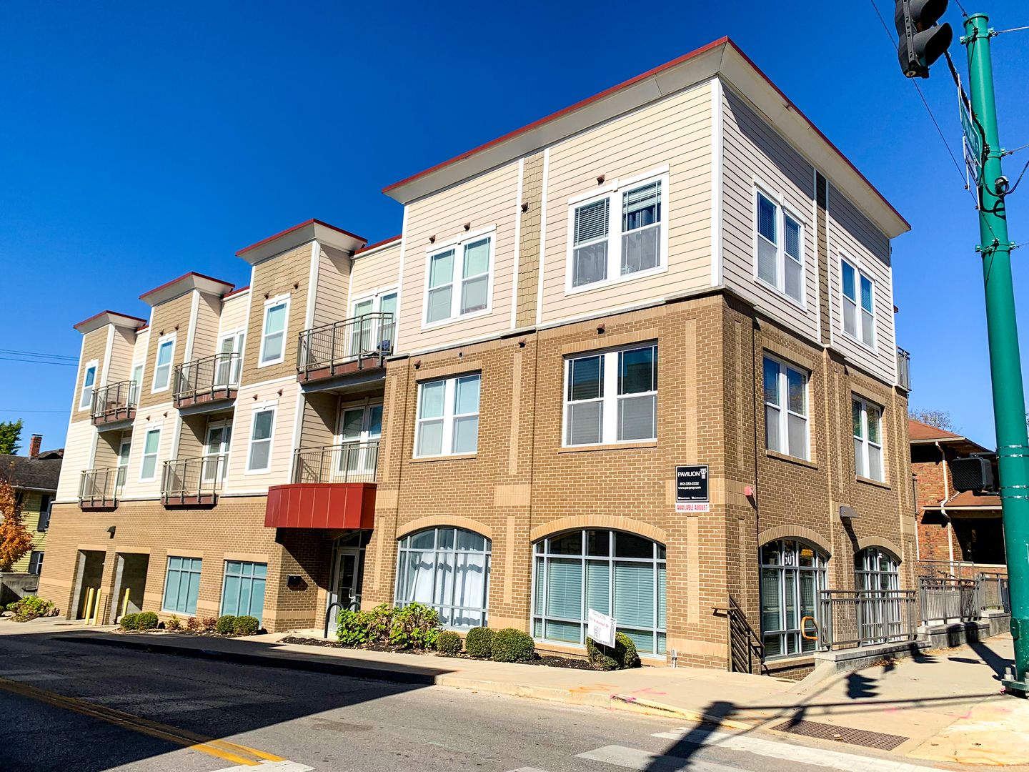 Bloomington Apartment: 601 N. Walnut St.