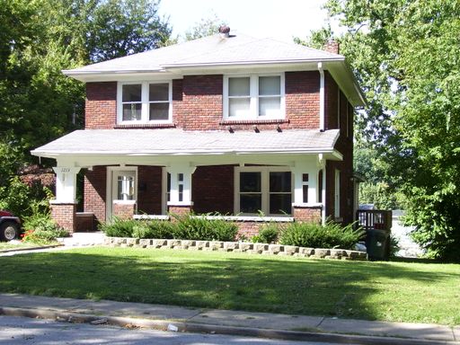 1213 N Washington Street; 5 bedroom 2 bath – photo 1