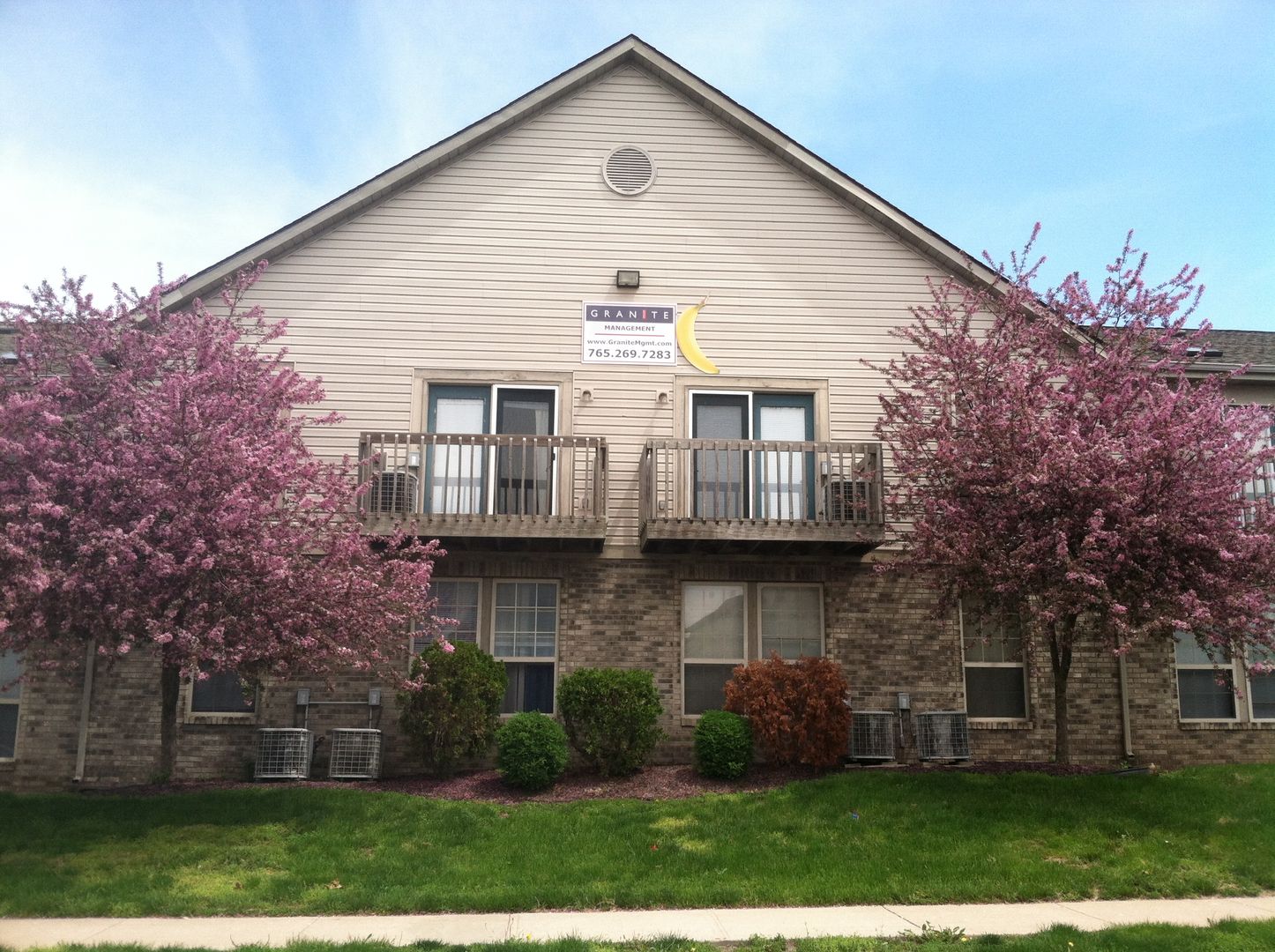 Lafayette Apartment: 905 N. 7th Street