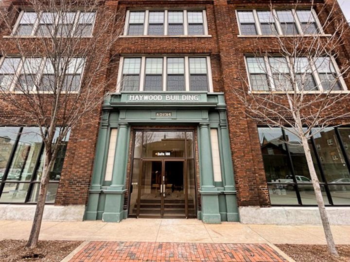 Lafayette Apartment: 300 N. 5th Street