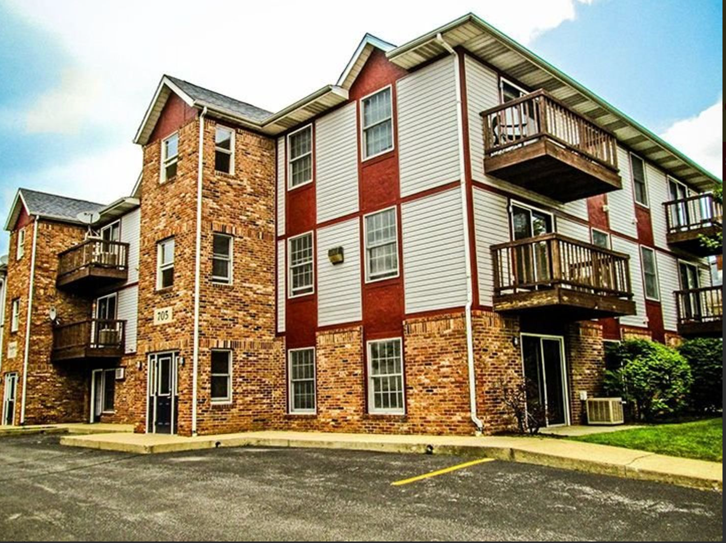 Lafayette Apartment: 705 N. 5th Street