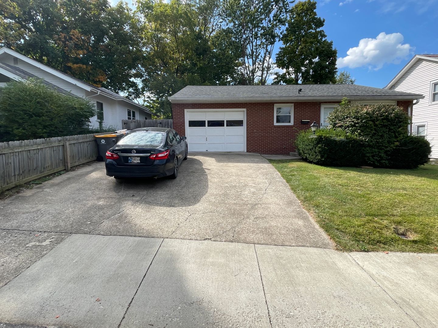 Bloomington Apartment: 401 W Clear Creek