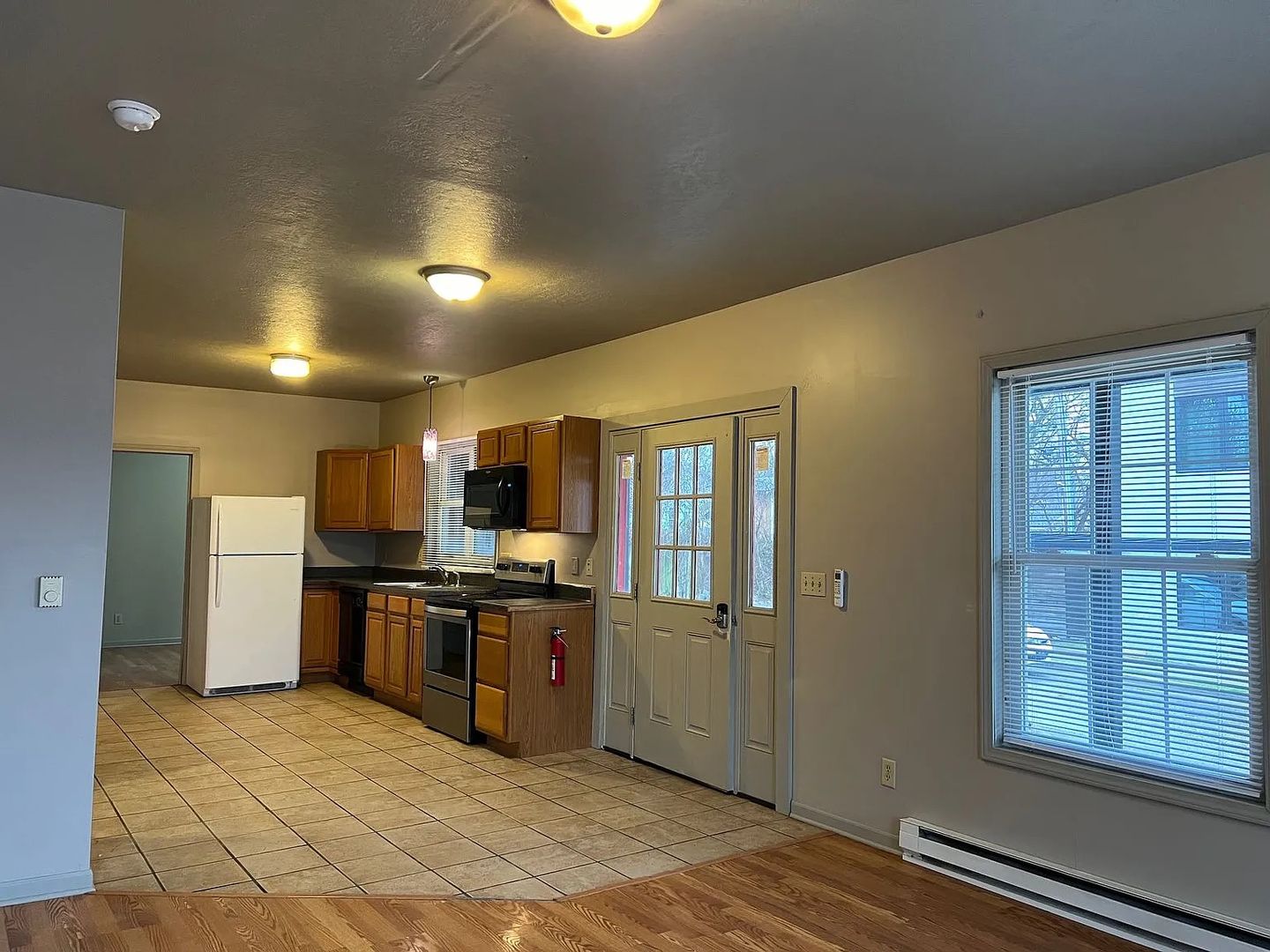 Bloomington Apartment: 103 E Driscoll St.